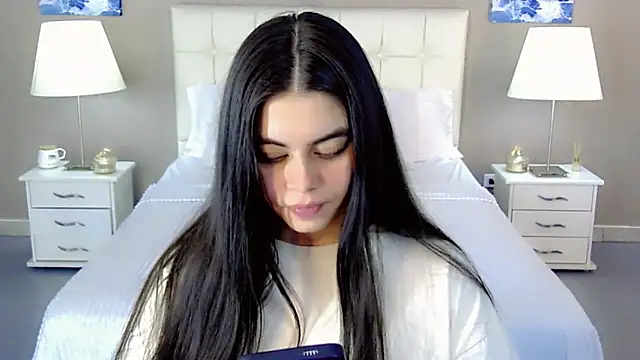 Snapshot of maddissonivanova chatting on September 22, 7:12 pm maddissonivanova online show from September 22, 7:12 pm