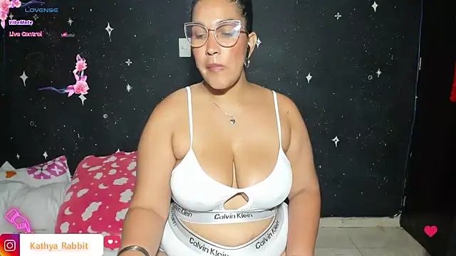 Ivy horse  online show from April 6, 2:44 am