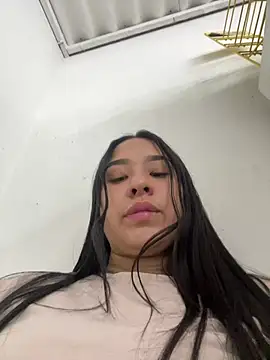 BELLAALEJA online show from June 24, 8:30 pm