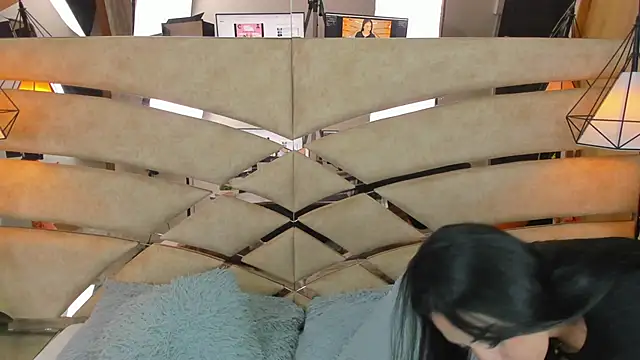 Snapshot of pamemiller1 chatting on October 15, 11:13 am pamemiller1 online show from October 15, 11:13 am