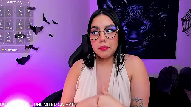 nicol ruizz online show from October 14, 6:43 pm