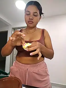 Snapshot of Eimy-04 chatting on October 2, 9:25 am Eimy-04 online show from October 2, 9:25 am