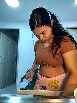 Snapshot of Eimy-04 chatting on October 20, 10:46 pm Eimy-04 online show from October 20, 10:46 pm