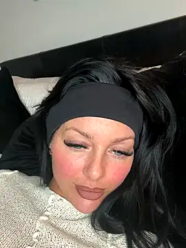 juicylucie online show from October 16, 10:56 pm