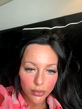 juicylucie online show from October 17, 10:57 pm