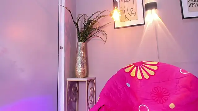 Snapshot of dulce_fiore07 chatting on September 17, 12:58 pm dulce fiore07 online show from September 17, 12:58 pm