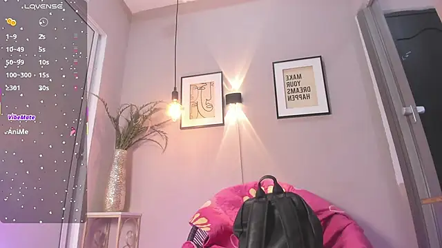 Snapshot of dulce_fiore07 chatting on September 22, 1:09 pm dulce fiore07 online show from September 22, 1:09 pm