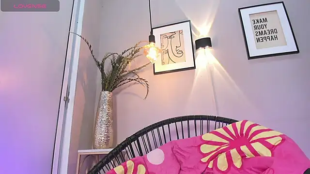 Snapshot of dulce_fiore07 chatting on October 22, 7:30 pm dulce fiore07 online show from October 22, 7:30 pm