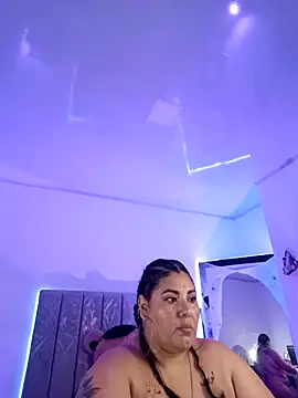 Snapshot of AndreaKinky chatting on October 29, 9:24 am AndreaKinky online show from October 29, 9:24 am