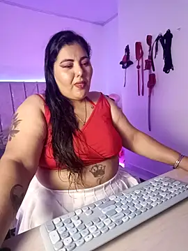 Snapshot of AndreaKinky chatting on September 18, 8:35 am AndreaKinky online show from September 18, 8:35 am