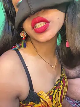 Snapshot of SEXY-SIMI-BHABI chatting on October 2, 7:08 pm SEXY-SIMI-BHABI online show from October 2, 7:08 pm