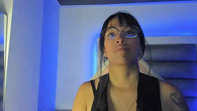 Snapshot of Andrea_brunnette chatting on October 29, 1:37 pm Andrea brunnette online show from October 29, 1:37 pm