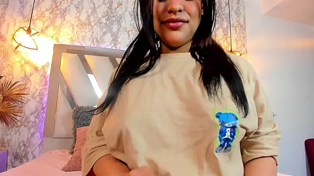 Snapshot of Aisha_poweer chatting on September 25, 4:22 am Aisha poweer online show from September 25, 4:22 am