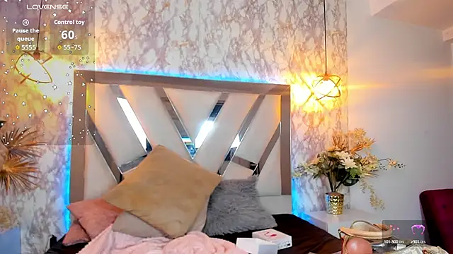 Snapshot of Aisha_poweer chatting on September 30, 5:13 am Aisha poweer online show from September 30, 5:13 am