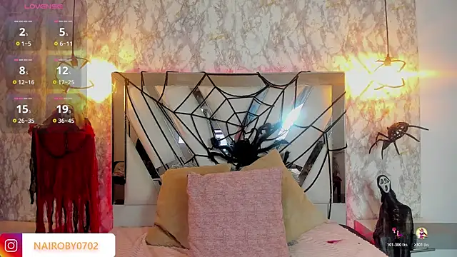 Snapshot of Aisha_poweer chatting on October 28, 3:23 am Aisha poweer online show from October 28, 3:23 am