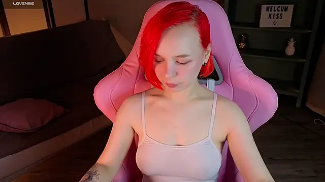 NaomiYoru online show from September 23, 8:29 pm