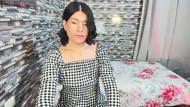 xxxEmmaxx online show from December 19, 4:27 am