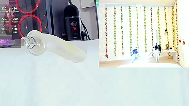 Snapshot of Kitty__Rose__ chatting on September 19, 10:25 am Kitty Rose online show from September 19, 10:25 am