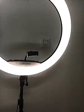 Snapshot of Sexy_kaira01 chatting on October 31, 3:27 pm Sexy kaira01 online show from October 31, 3:27 pm