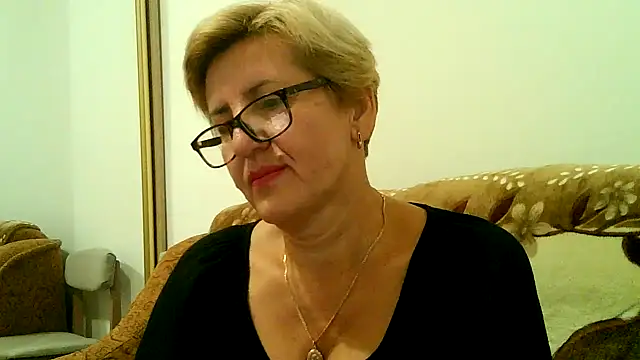 Snapshot of Dana4921 chatting on September 18, 5:55 pm Dana4921 online show from September 18, 5:55 pm