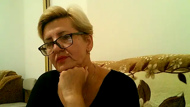 Snapshot of Dana4921 chatting on September 17, 5:44 pm Dana4921 online show from September 17, 5:44 pm