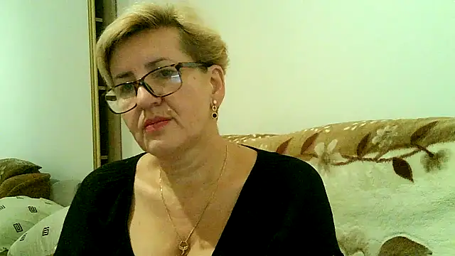 Snapshot of Dana4921 chatting on October 21, 3:49 pm Dana4921 online show from October 21, 3:49 pm