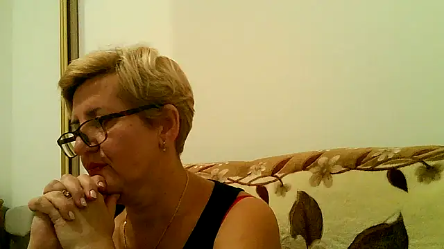 Snapshot of Dana4921 chatting on September 20, 6:06 pm Dana4921 online show from September 20, 6:06 pm