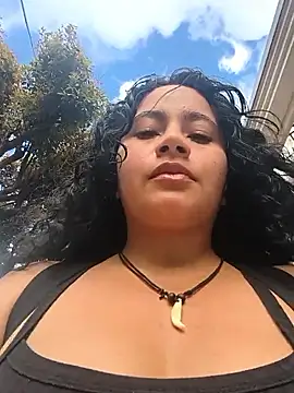 Yaya watson online show from June 1, 8:21 pm