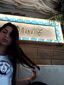 Snapshot of Yaya_watson chatting on October 14, 8:33 pm Yaya watson online show from October 14, 8:33 pm