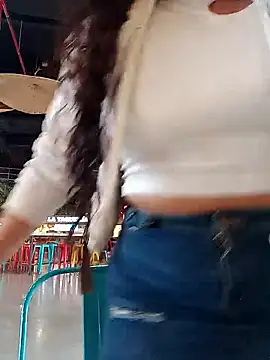 Snapshot of Yaya_watson chatting on October 28, 6:46 pm Yaya watson online show from October 28, 6:46 pm