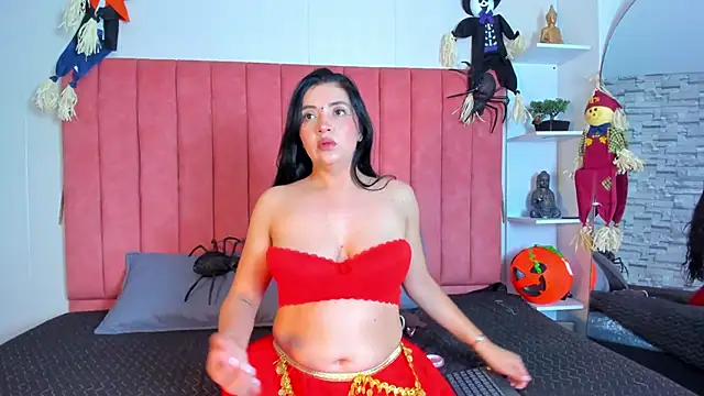 ashley Olsen online show from October 26, 3:57 am