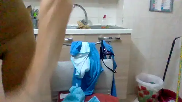 Snapshot of Kelly80 chatting on September 21, 4:11 am Kelly80 online show from September 21, 4:11 am