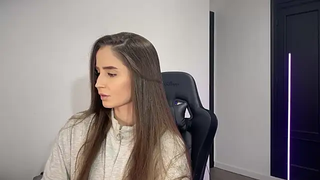 s meow online show from December 2, 10:45 pm