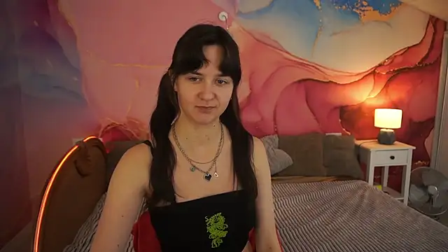 BerryDiva online show from October 13, 8:00 pm