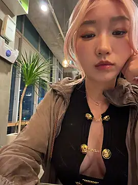 winter11 online show from October 15, 9:34 am