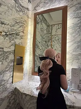 winter11 online show from November 8, 5:01 am