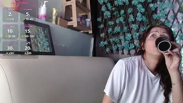 darling hott online show from March 5, 12:12 pm