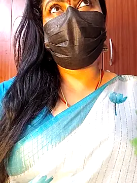 Snapshot of honey-flower chatting on October 15, 12:41 pm honey-flower online show from October 15, 12:41 pm