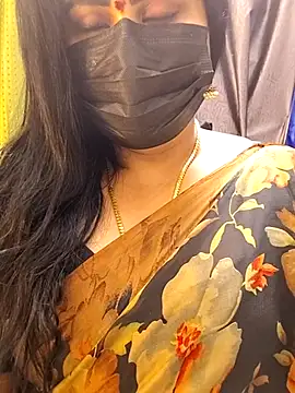 Snapshot of honey-flower chatting on October 31, 12:20 pm honey-flower online show from October 31, 12:20 pm