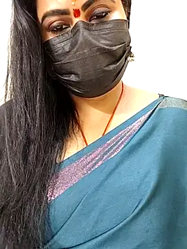 Snapshot of honey-flower chatting on October 24, 2:35 pm honey-flower online show from October 24, 2:35 pm