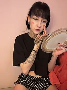 Seductively4 20 online show from May 1, 9:01 am