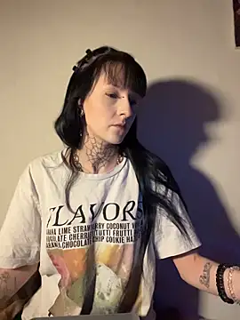 Seductively4 20 online show from May 16, 9:36 pm