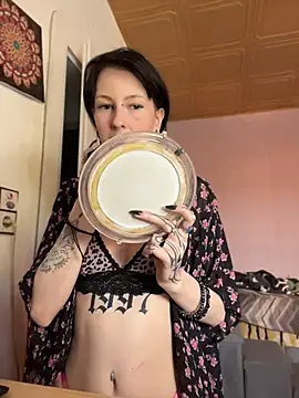 Seductively4 20 online show from May 20, 11:07 am