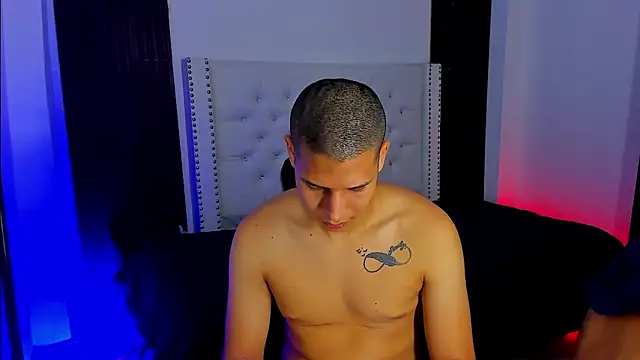 Latin Boyss  online show from October 18, 7:48 pm