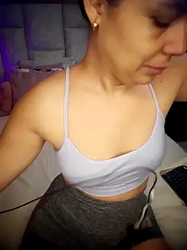 Marthina online show from November 29, 1:37 pm