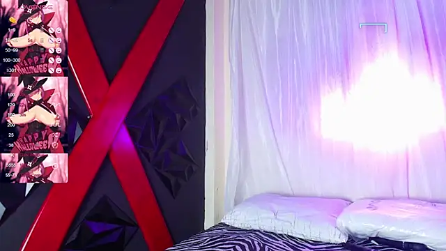 Snapshot of ivonne_diaz1 chatting on October 18, 8:21 pm ivonne diaz1 online show from October 18, 8:21 pm