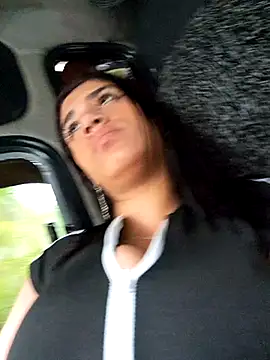 Samantha hotly online show from April 5, 9:14 pm