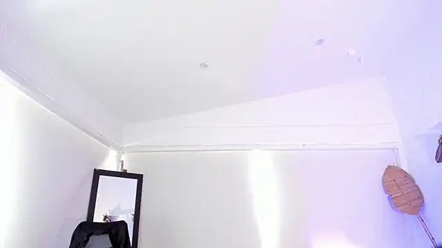 catleya noire online show from October 13, 8:11 pm