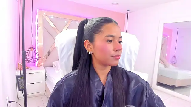 samantaa shy online show from March 19, 2:38 am