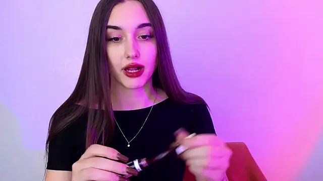 MelissaPristine online show from November 2, 11:35 am